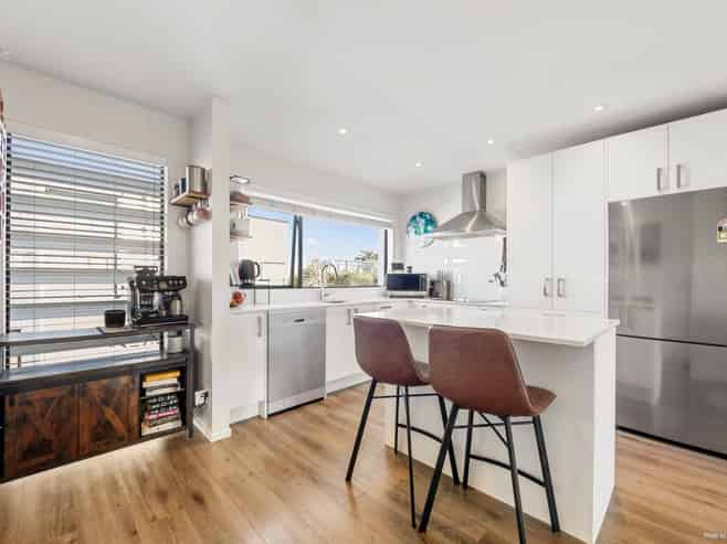 40 Memorial Park Lane, Hobsonville