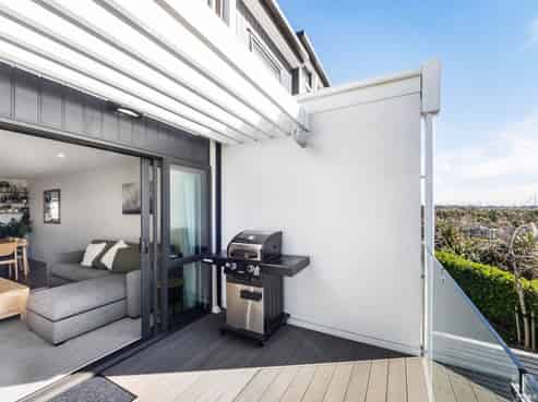 40 Memorial Park Lane, Hobsonville