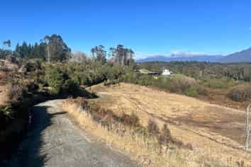   Arnold Valley Road, Moana