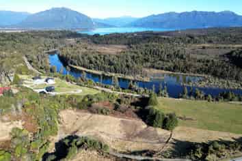   Arnold Valley Road, Moana