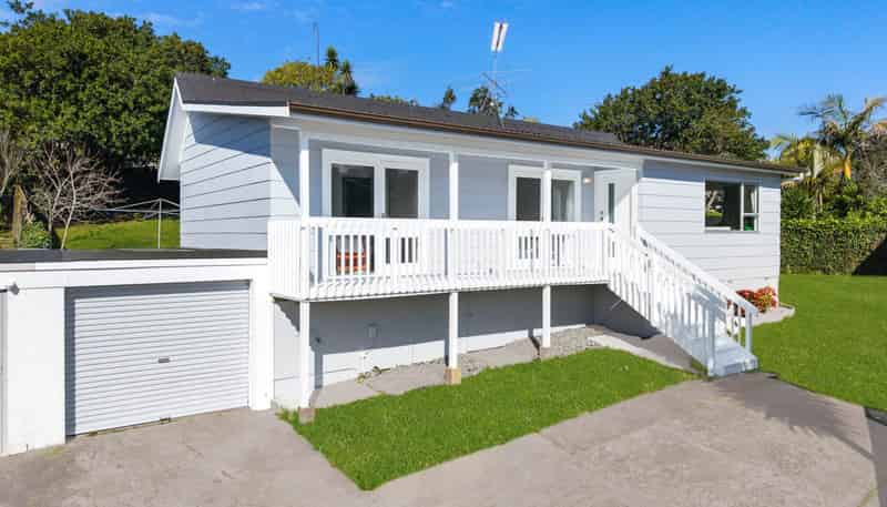 99B Oaktree Avenue, Browns Bay