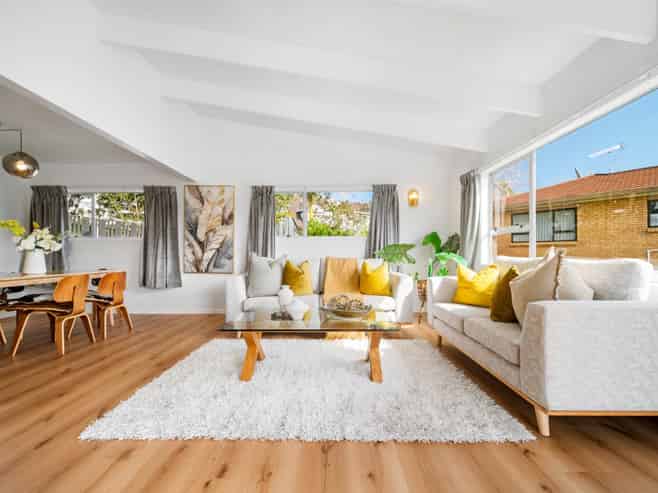 99B Oaktree Avenue, Browns Bay