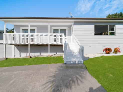 99B Oaktree Avenue, Browns Bay