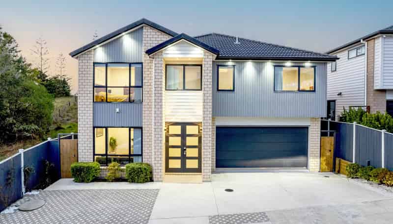 8  Arahanga Road, Flat Bush