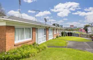 1 to 4/105 Pilkington Road, Panmure