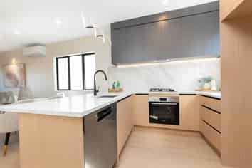 16 Greenbrier Street, Westgate