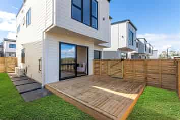 16 Greenbrier Street, Westgate