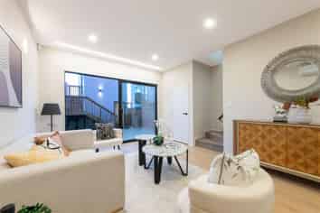  4 Greenbrier Street, Westgate