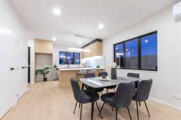  4 Greenbrier Street, Westgate