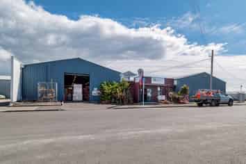 2400m² Napier Warehouse For Lease