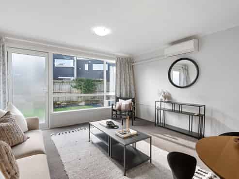 2/121A Papanui Road, Merivale