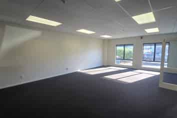 255m2* Tidy City Fringe Office Space