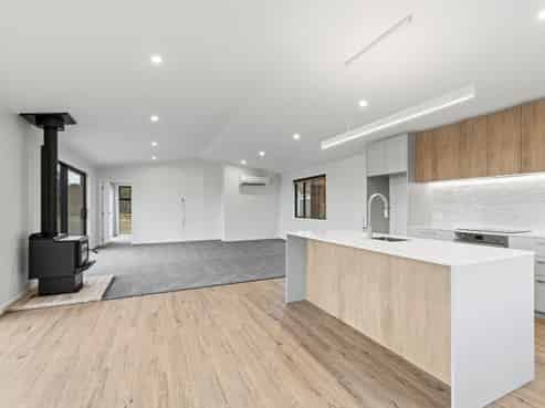 6/173 Lake Brunner Road, Moana