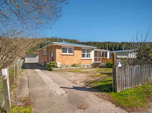 140 Fairy Springs Road, Fairy Springs