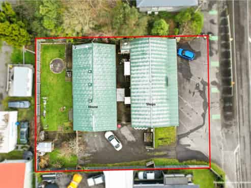 Three bedroom home and commercial double