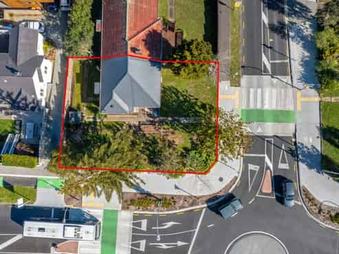 2 Meola Road, Westmere