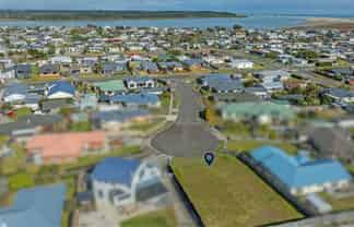 13 Teppett Place, Foxton Beach