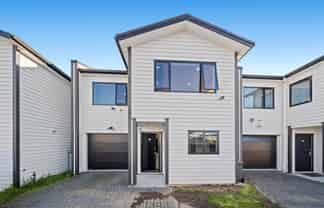 4C  Old Wairoa Road, Papakura