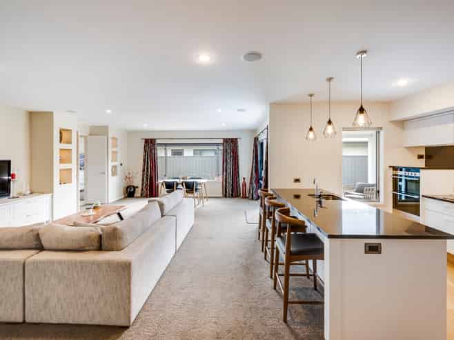 72 Orotu Drive, Poraiti
