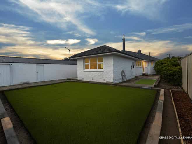 15 Greenhaven Drive, Burwood