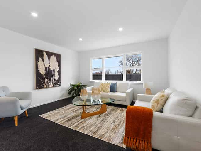 15 Greenhaven Drive, Burwood