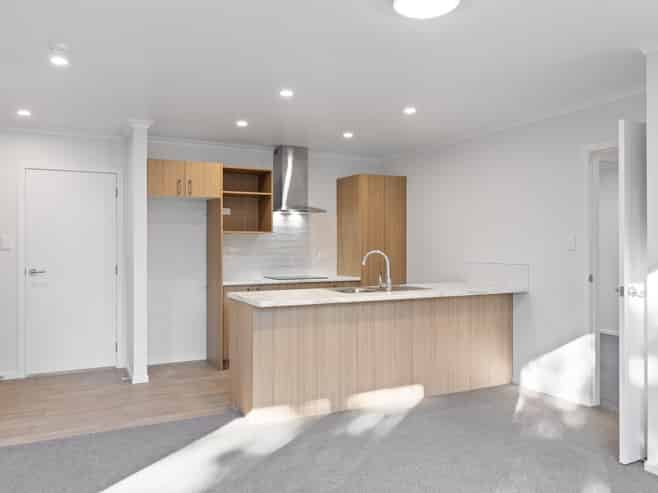 1-2/23 Aileen Place, Nawton