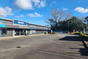 Prime Office Space on Busy Pukekohe Paerata Road