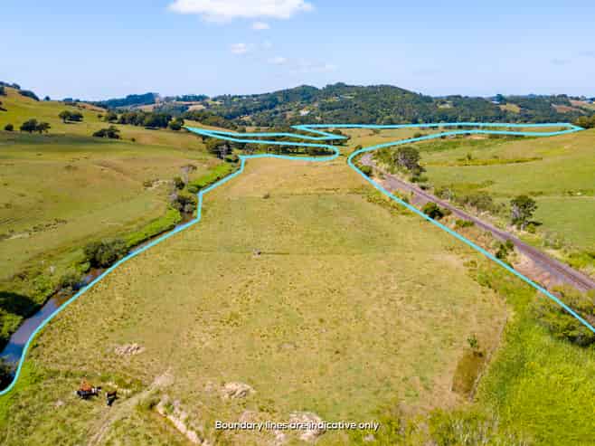 35 & 35A Cane Road, Waimauku