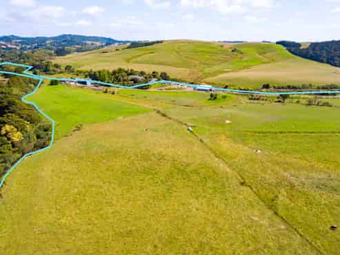 35 & 35A Cane Road, Waimauku