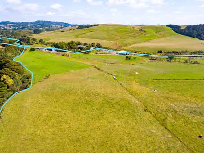 35 & 35A Cane Road, Waimauku