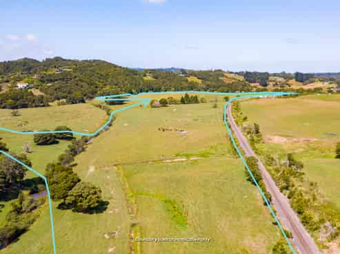 35 & 35A Cane Road, Waimauku