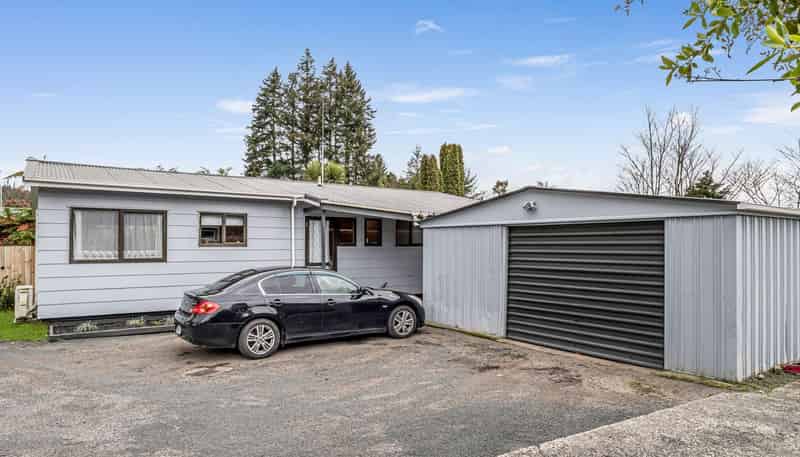 24D Gordon Road, Western Heights