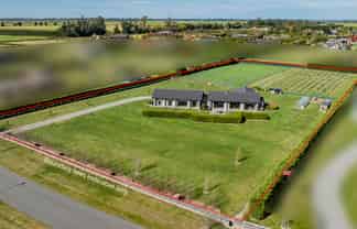 74 Crozier Drive, KIRWEE
