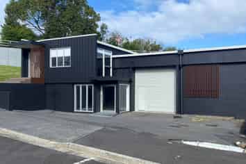 Refurbished office / warehouse / studio