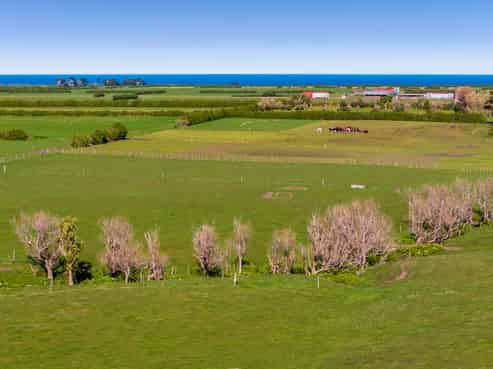 1541 South Road (SH 45), Manaia