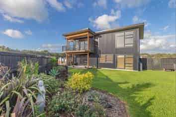 61 Kent Avenue, Waitarere Beach