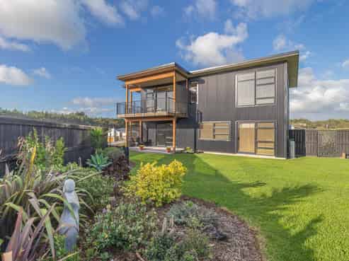61 Kent Avenue, Waitarere Beach