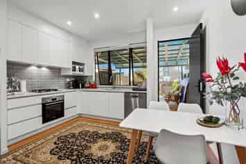 3 Serpent Road, Flat Bush