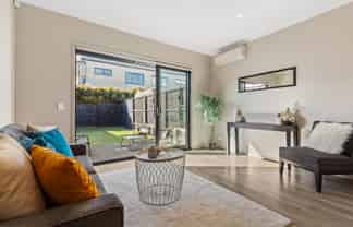 13 Kerewhenua Crescent, Hobsonville