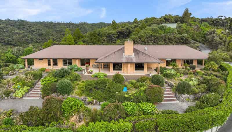 976-978 Cove Road, Waipu