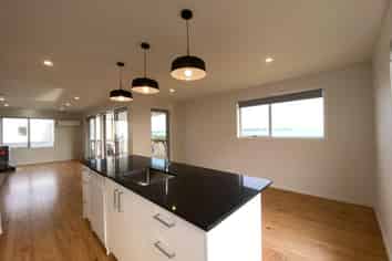 57 Pacific Parade, Army Bay
