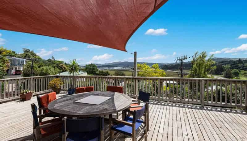 5 Clotworthy Crescent, Onerahi