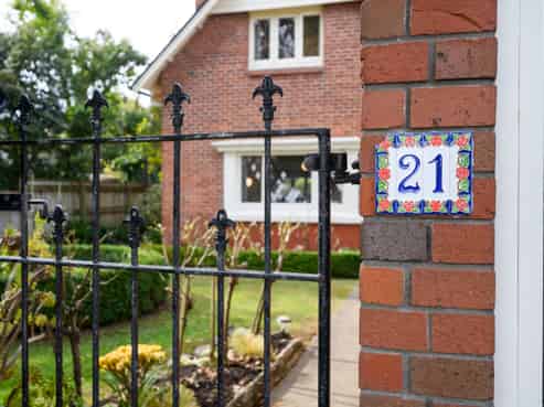 21 Batt Street, West End