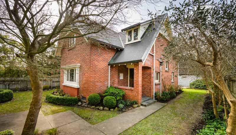 21 Batt Street, West End