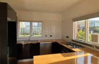 90 Station Road, Kamo