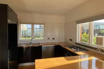 90 Station Road, Kamo