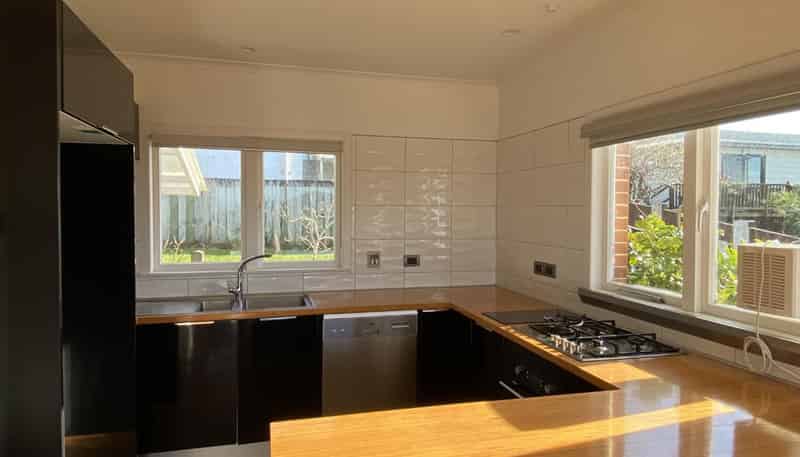 90 Station Road, Kamo