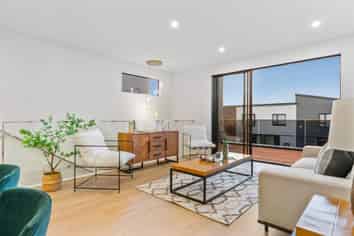 39 Puihi Crescent, Westgate