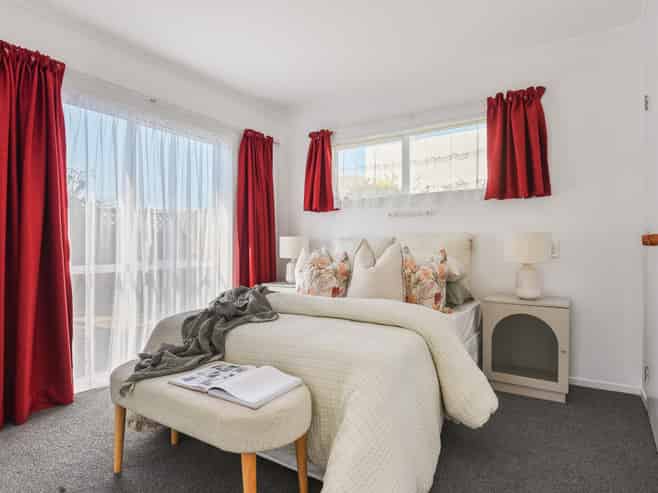 10B Ruihi Street, Victoria