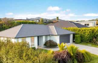24 Laly Haddon Place, Matakana